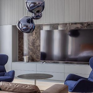 Luxury Smart Home Apartment In Vilnius Old Town, Sleep On Haestens
